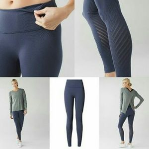 Medium Lululemon Enlighten Tight